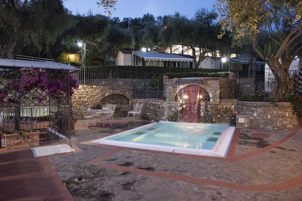Camping Edy Diano Marina Exterior foto